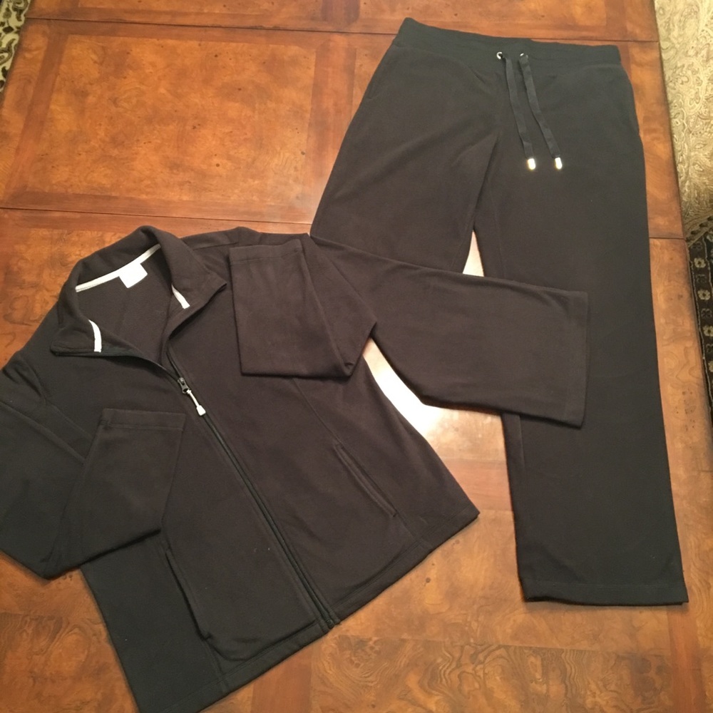 DANSKIN  NOW BLACK ACTIVE WEAR SET